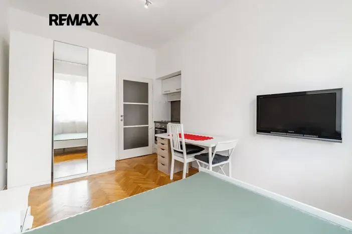 Pronájem bytu 1+kk, Praha - Střešovice, Za Hládkovem, 22 m2