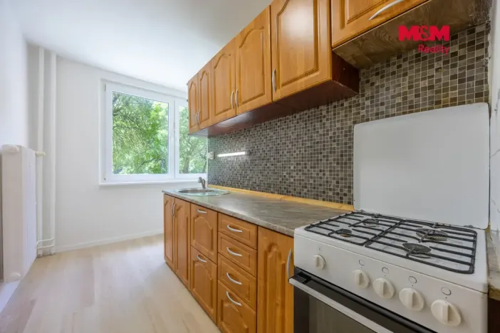 Prodej bytu 3+1, Klášterec nad Ohří, Školní, 64 m2