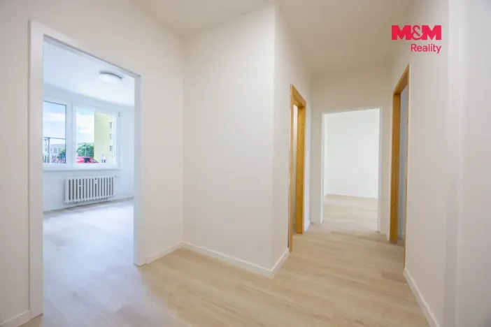 Prodej bytu 3+1, Klášterec nad Ohří, Školní, 64 m2