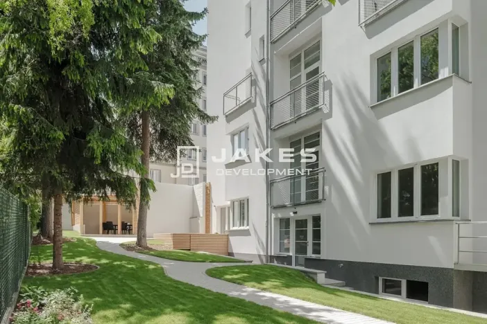 Pronájem bytu 1+kk, Praha - Břevnov, Pod Drinopolem, 30 m2