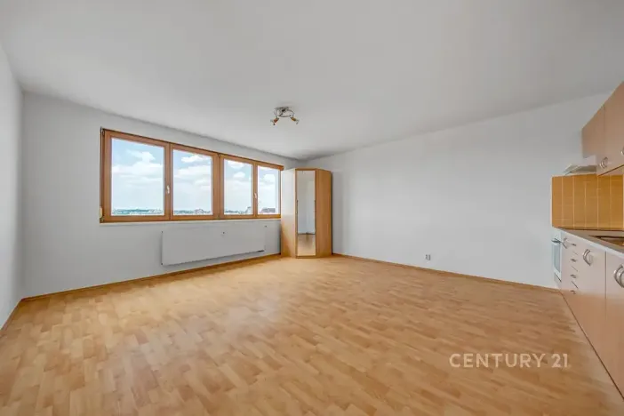Pronájem bytu 1+kk, Praha - Stodůlky, Sluneční náměstí, 34 m2