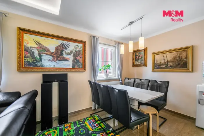Pronájem bytu 4+1, Bor, náměstí Republiky, 90 m2