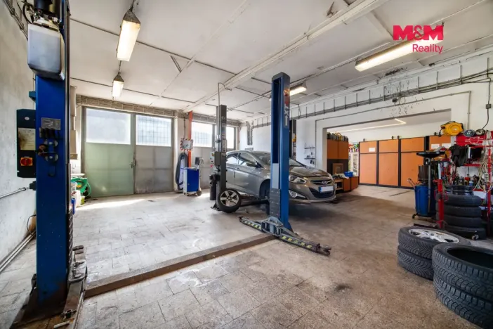 Pronájem obchodního prostoru, Moravská Třebová, Nové sady, 2231 m2