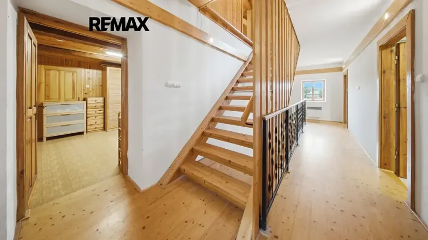 Prodej rodinného domu, Cvikov, 556 m2