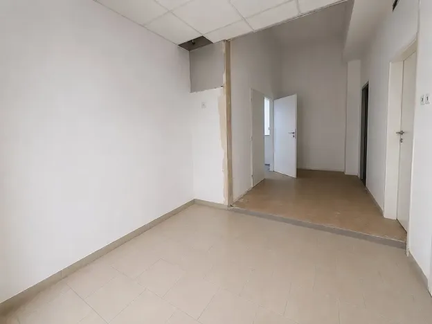 Pronájem výrobních prostor, Brno, Šujanovo náměstí, 134 m2