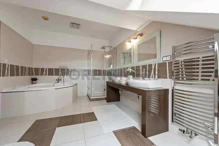 Prodej rodinného domu, Rybí, 340 m2