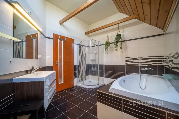 Prodej chaty, Vrábče - Koroseky, 220 m2