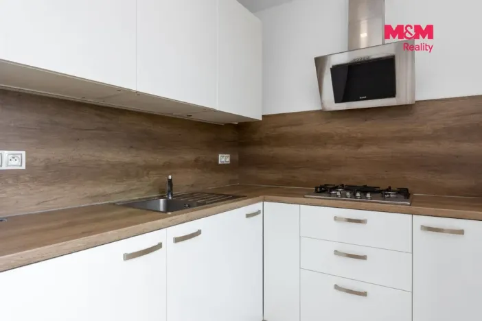 Prodej bytu 2+1, Ostrava - Mariánské Hory, Korunní, 58 m2
