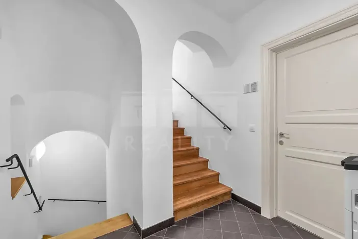 Pronájem kanceláře, Hradec Králové, Malé náměstí, 89 m2