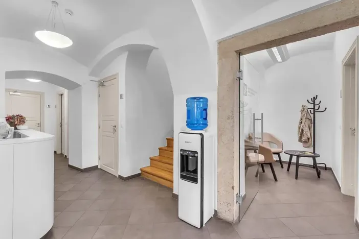 Pronájem kanceláře, Hradec Králové, Malé náměstí, 112 m2