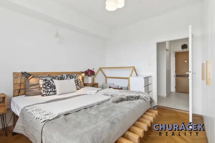 Prodej bytu 2+1, Praha - Vršovice, Kubánské náměstí, 61 m2