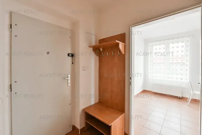 Pronájem bytu 1+kk, Praha - Zbraslav, Pelzova, 35 m2