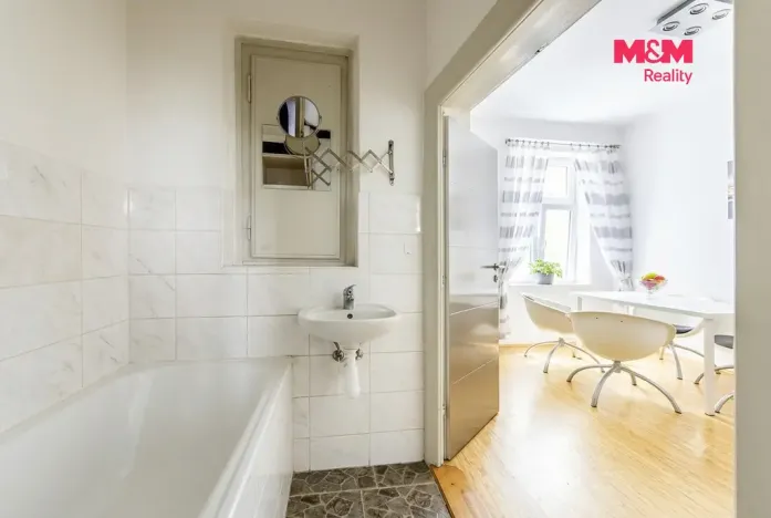 Prodej bytu 1+1, Praha - Žižkov, Biskupcova, 49 m2