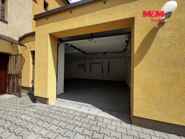 Pronájem garáže, Ostrava, Prostorná, 60 m2