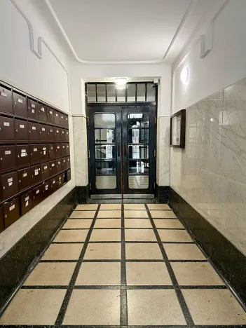 Pronájem bytu 1+1, Praha - Žižkov, Baranova, 56 m2