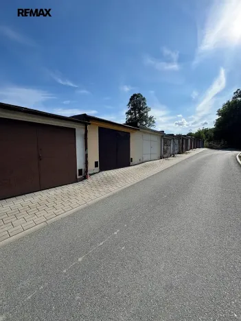 Prodej garáže, Ivančice, 22 m2