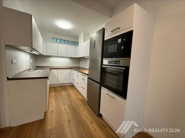 Pronájem bytu 2+kk, Zlín, Ševcovská, 65 m2