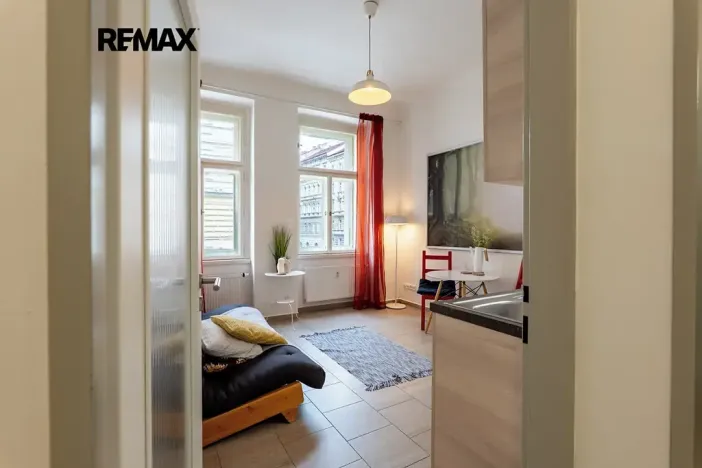 Pronájem bytu 2+kk, Praha - Nové Město, Legerova, 34 m2