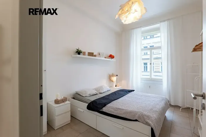 Pronájem bytu 2+kk, Praha - Nové Město, Legerova, 34 m2