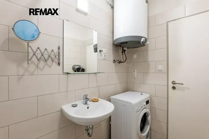Pronájem bytu 2+kk, Praha - Nové Město, Legerova, 34 m2