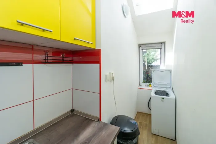 Pronájem bytu 2+kk, Holice, Husova, 55 m2