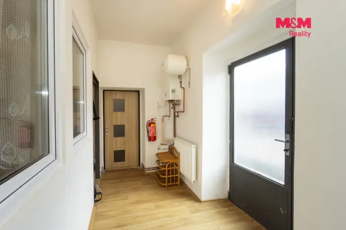 Pronájem bytu 2+kk, Holice, Husova, 55 m2
