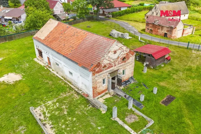 Prodej zemědělského objektu, Křižovatka, 240 m2