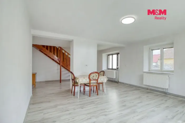 Prodej rodinného domu, Lnáře, 205 m2