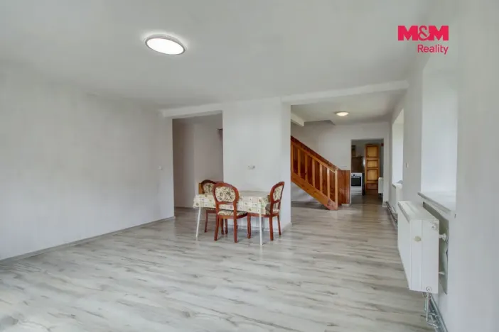 Prodej rodinného domu, Lnáře, 205 m2
