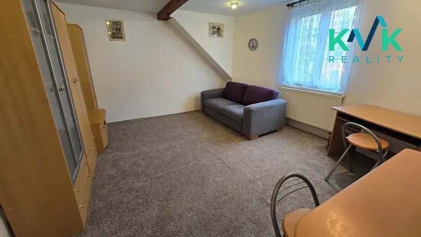 Pronájem bytu 3+1, Karlovy Vary, Na Vyhlídce, 68 m2