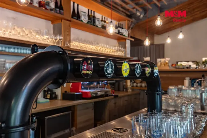 Prodej restaurace, Frenštát pod Radhoštěm, Školská čtvrť, 500 m2