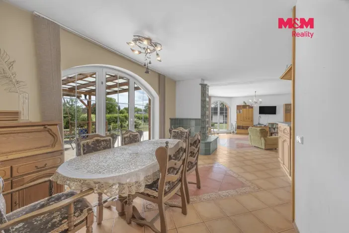 Prodej rodinného domu, Černíkovice, 280 m2