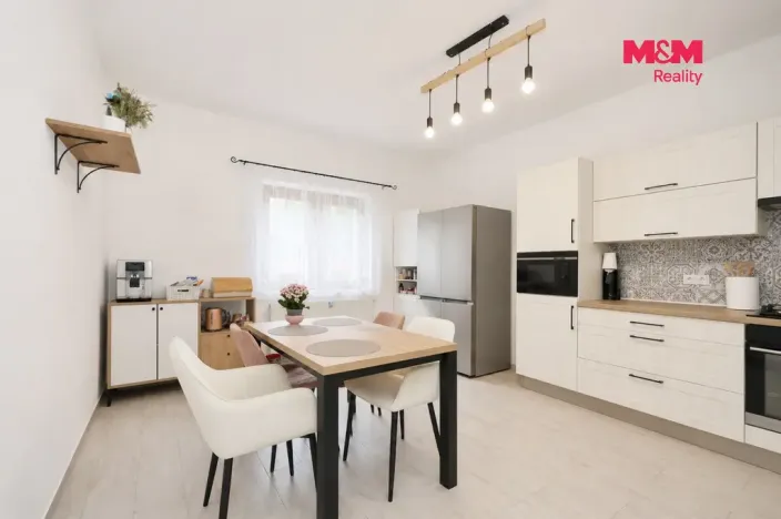Prodej rodinného domu, Golčův Jeníkov, Ráj, 140 m2
