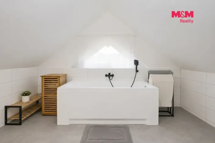 Prodej rodinného domu, Golčův Jeníkov, Ráj, 140 m2