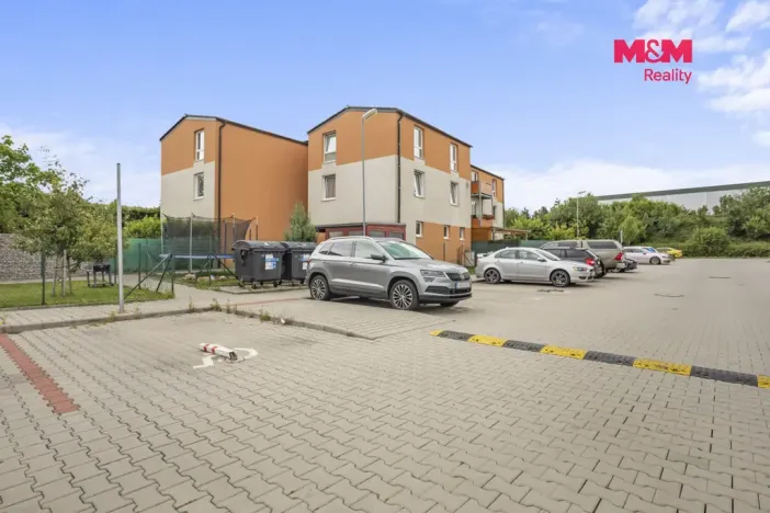 Pronájem bytu 3+1, Nupaky, U Školky, 72 m2
