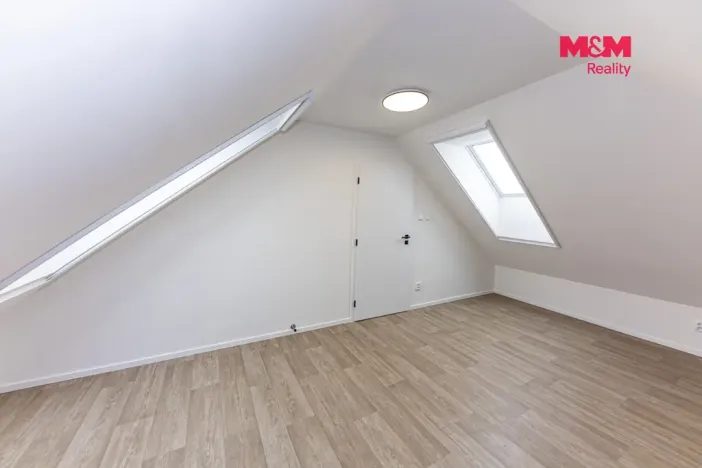 Pronájem bytu 3+kk, Hostovlice, 75 m2