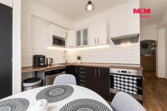 Prodej bytu 3+1, Kamenický Šenov, Pískovec I, 90 m2