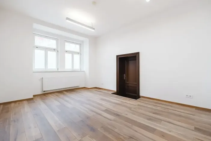 Pronájem obchodního prostoru, Praha - Nové Město, Sokolská, 50 m2