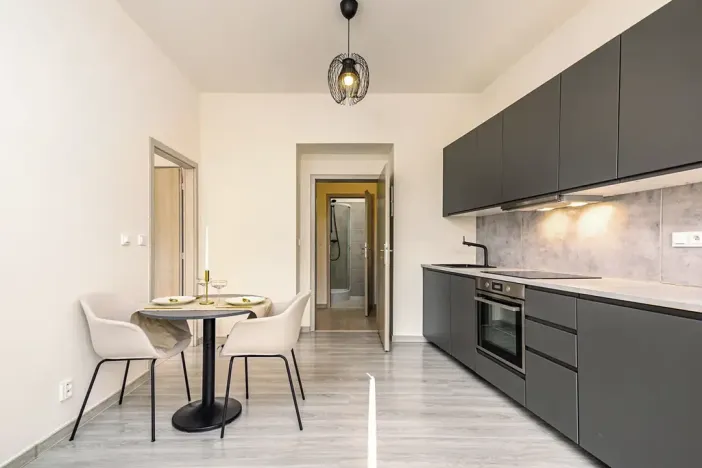 Pronájem bytu 2+kk, Praha - Vršovice, Košická, 36 m2