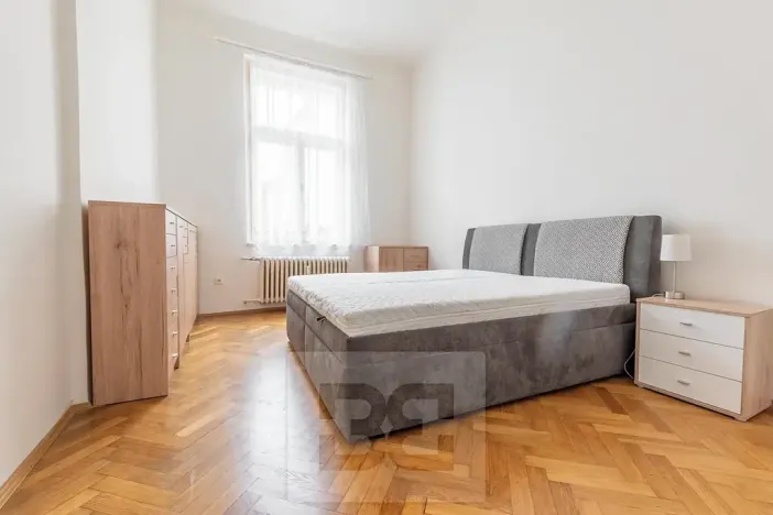 Pronájem bytu 3+1, Praha - Nové Město, Hálkova, 102 m2