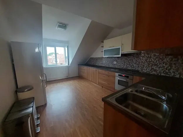 Pronájem bytu 3+1, Praha - Nusle, Na Jezerce, 86 m2