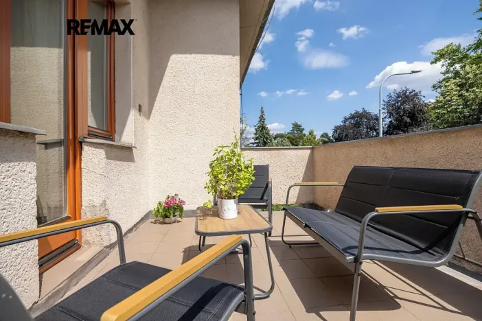 Prodej vily, Praha - Dejvice, U dejvického rybníčku, 400 m2