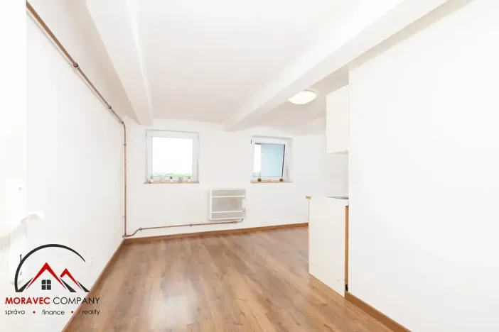 Pronájem bytu 1+1, Ostrava, Mariánskohorská, 31 m2