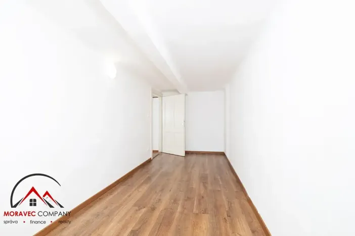 Pronájem bytu 1+1, Ostrava, Mariánskohorská, 31 m2