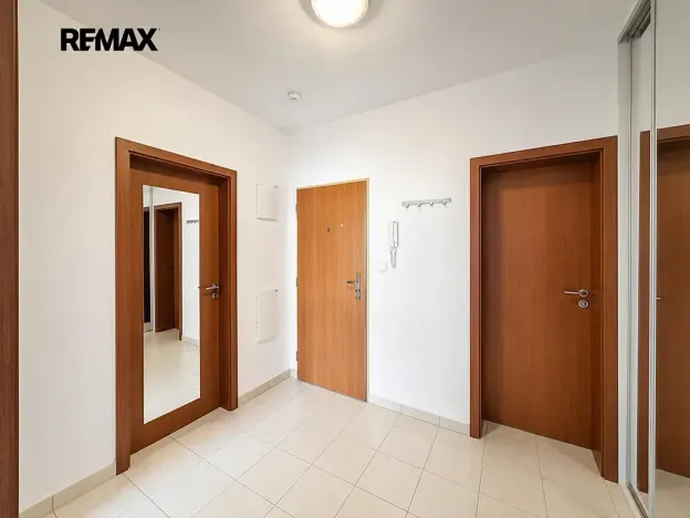 Pronájem bytu 2+kk, Kladno, Generála Selnera, 52 m2