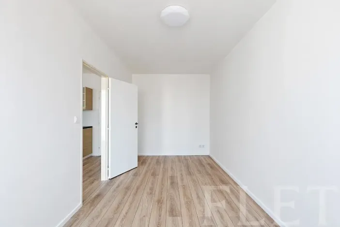 Pronájem bytu 2+kk, Praha - Troja, Hnězdenská, 46 m2