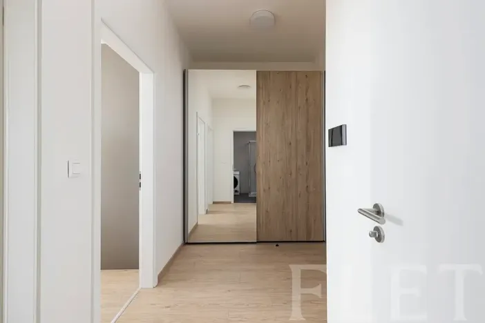 Pronájem bytu 2+kk, Praha - Řeporyje, Haenkeho, 47 m2
