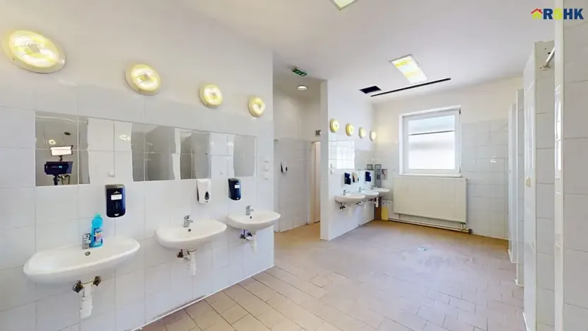 Pronájem kanceláře, Hradec Králové, Akademika Bedrny, 470 m2