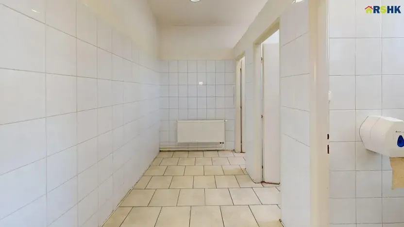 Pronájem kanceláře, Hradec Králové, Akademika Bedrny, 470 m2