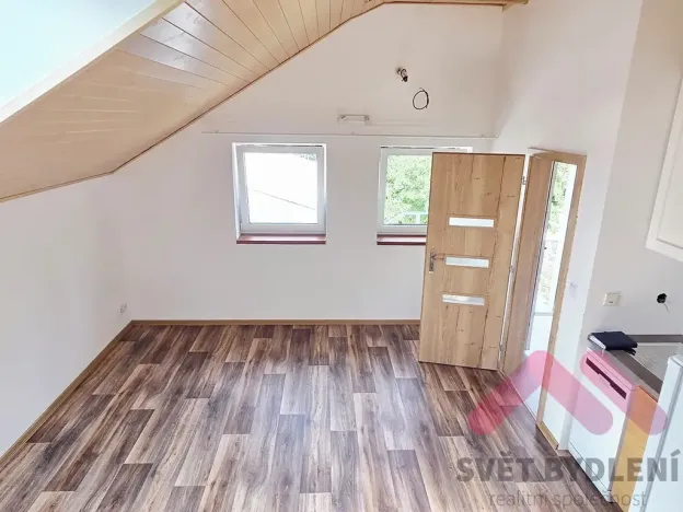 Pronájem bytu 3+kk, Hlásná Třebaň, V Úvozu, 85 m2